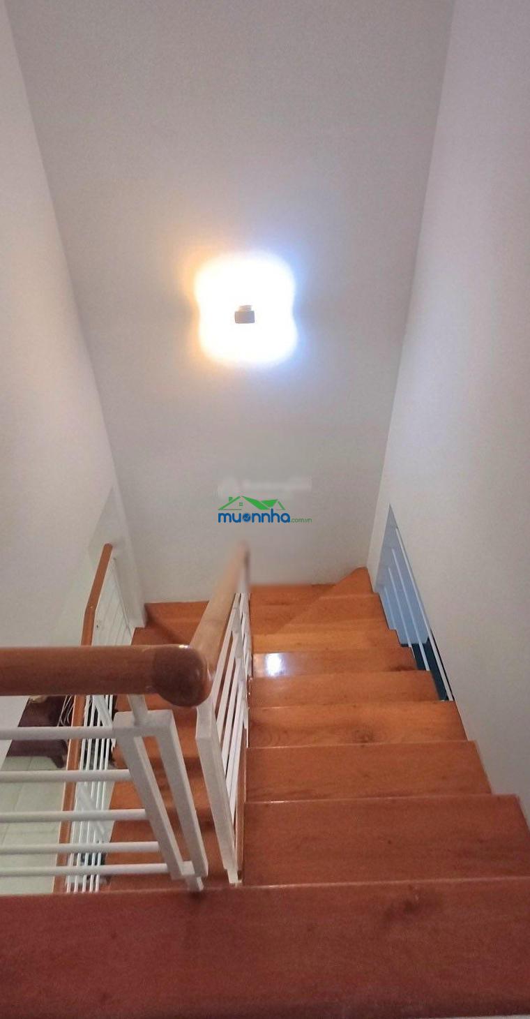 Nhà đẹp ở ngay - sát mt phan văn trị - p12 bình thạnh - gần chợ bà chiểu - 40m2 - 2pn - nhỉnh 6 tỷ. - 2