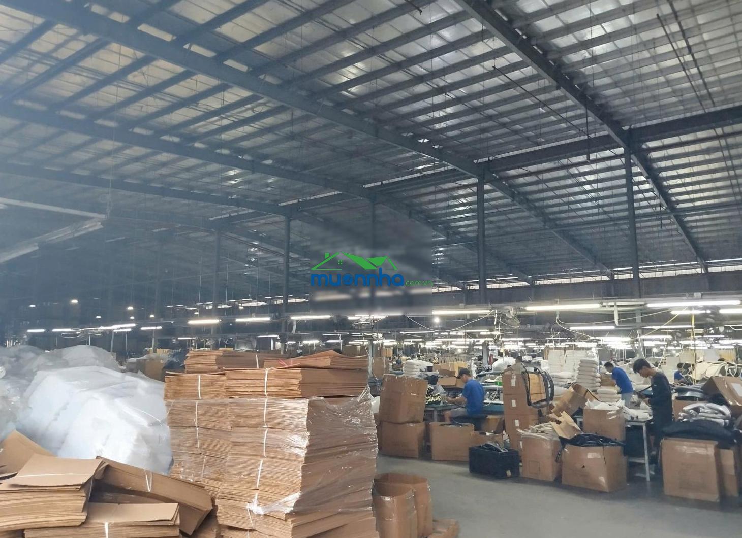 Xưởng cho thuê trong kcn bình dương diện tích 14000m2 giá chỉ 93.78ng/m2/th