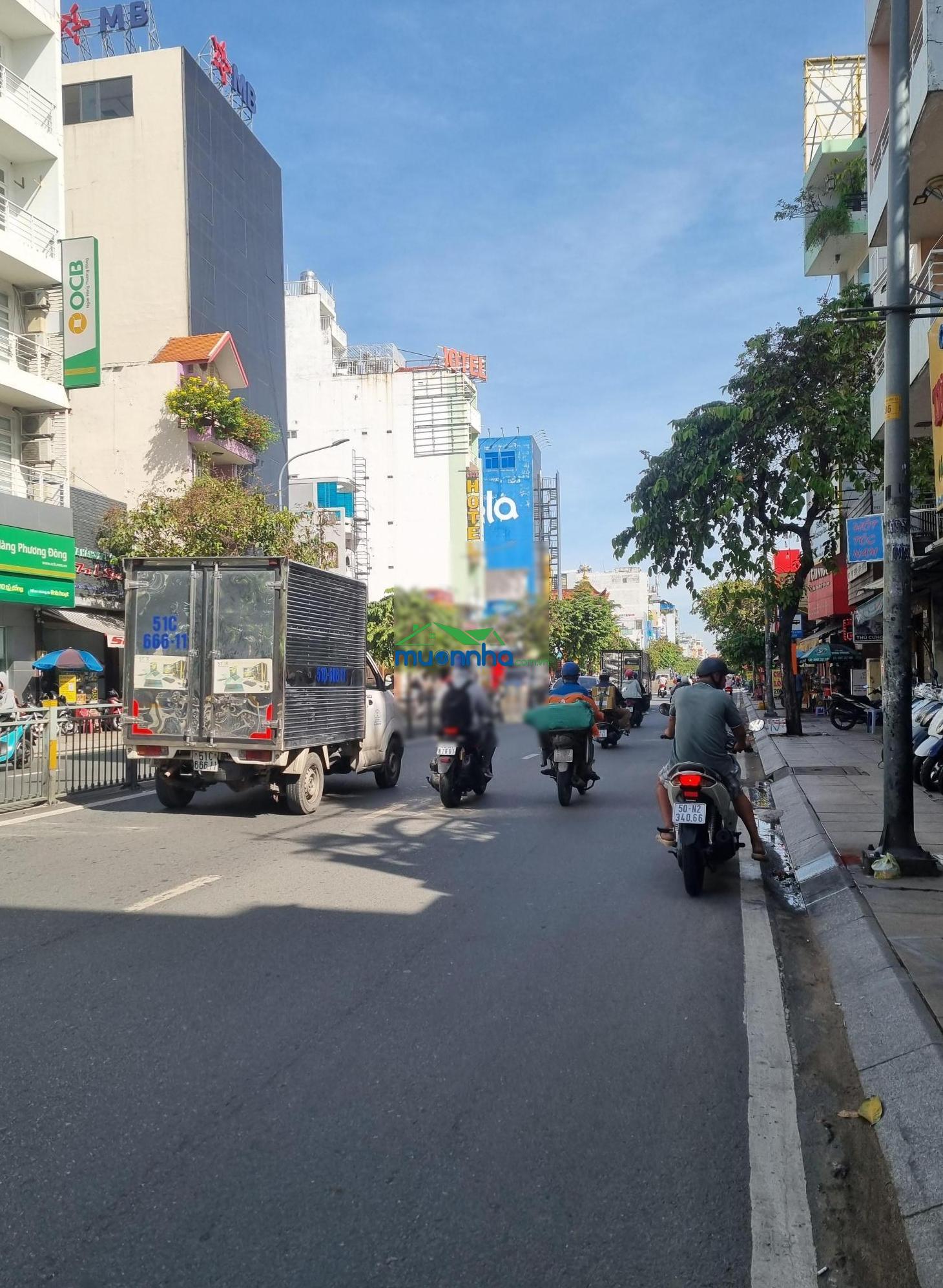 Nhà bán đ. lũy bán bích- giáp q 6, q 11- xe hơi đỗ cửa- 59m2- 5,x tỷ - 3