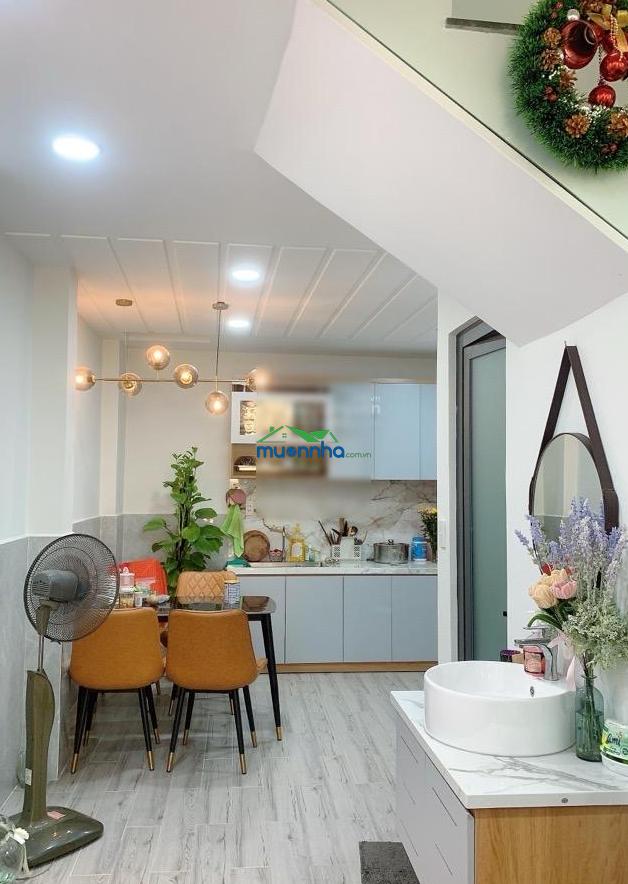 Bán nhà chủ xây ở hxh thống nhất, 45m2, 3 tầng btct, sổ vuông, ko lộ giới, sát mặt tiền, giá 7 tỷ - 3