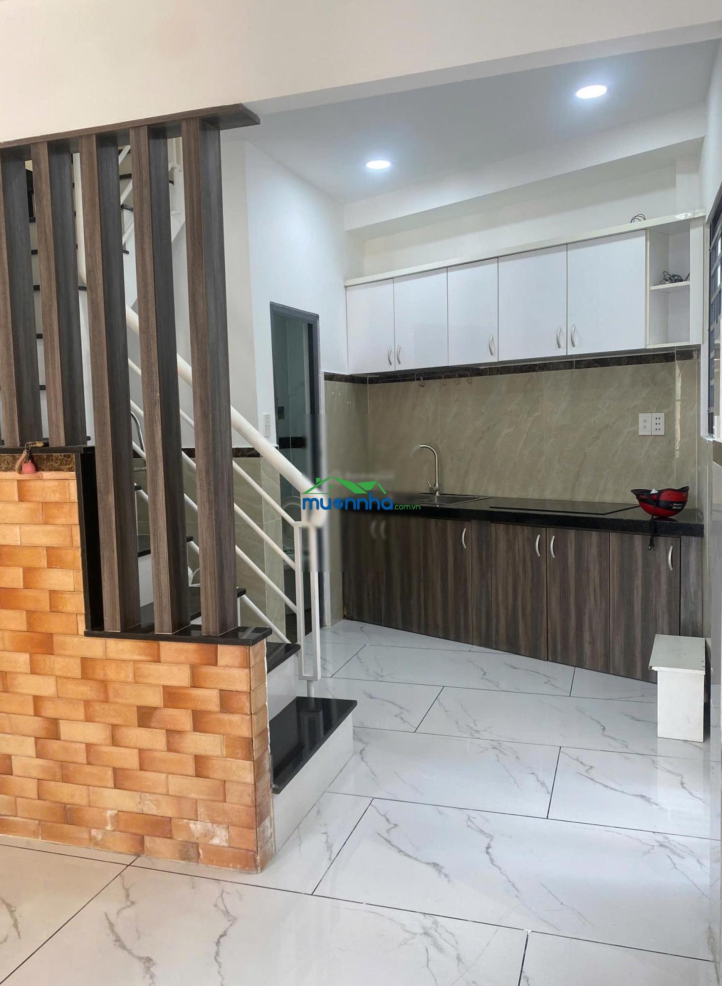 Chính chủ bán nhà nhỏ giá rẻ - ngay ngã tư hàng xanh cạnh 5 trường đại học 3,5 - 4