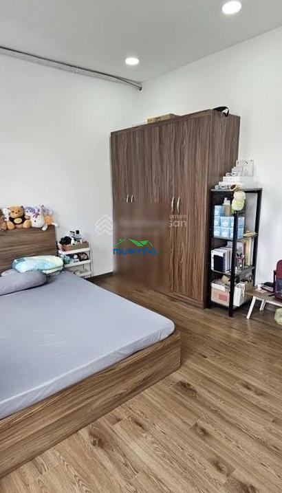 Bán nhà nguyễn sơn tân phú hẻm ô tô quay đầu 2 tầng full nội thất 3,58 tỷ