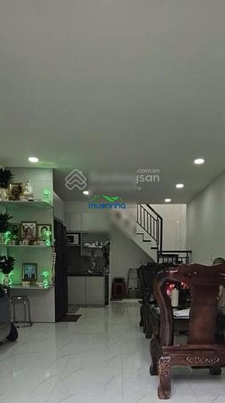 Nhà bán đ. nguyễn sơn- hẻm xe hơi- 1 sẹc- ngang 4m- chỉ 3,x tỷ