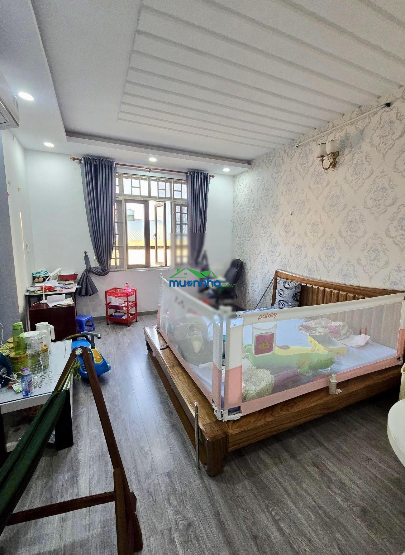 Nhà 4 tầng khu phân lô vip - 20m ra mặt tiền - gần trường chinh phan huy ích p. tân sơn tân bình