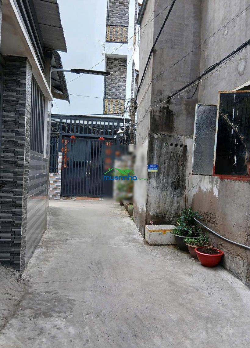 Nhà 1 trệt 2 lầu, giá 4,5 tỷ, phong phú bình chánh, lh 0933 525 *** - 2