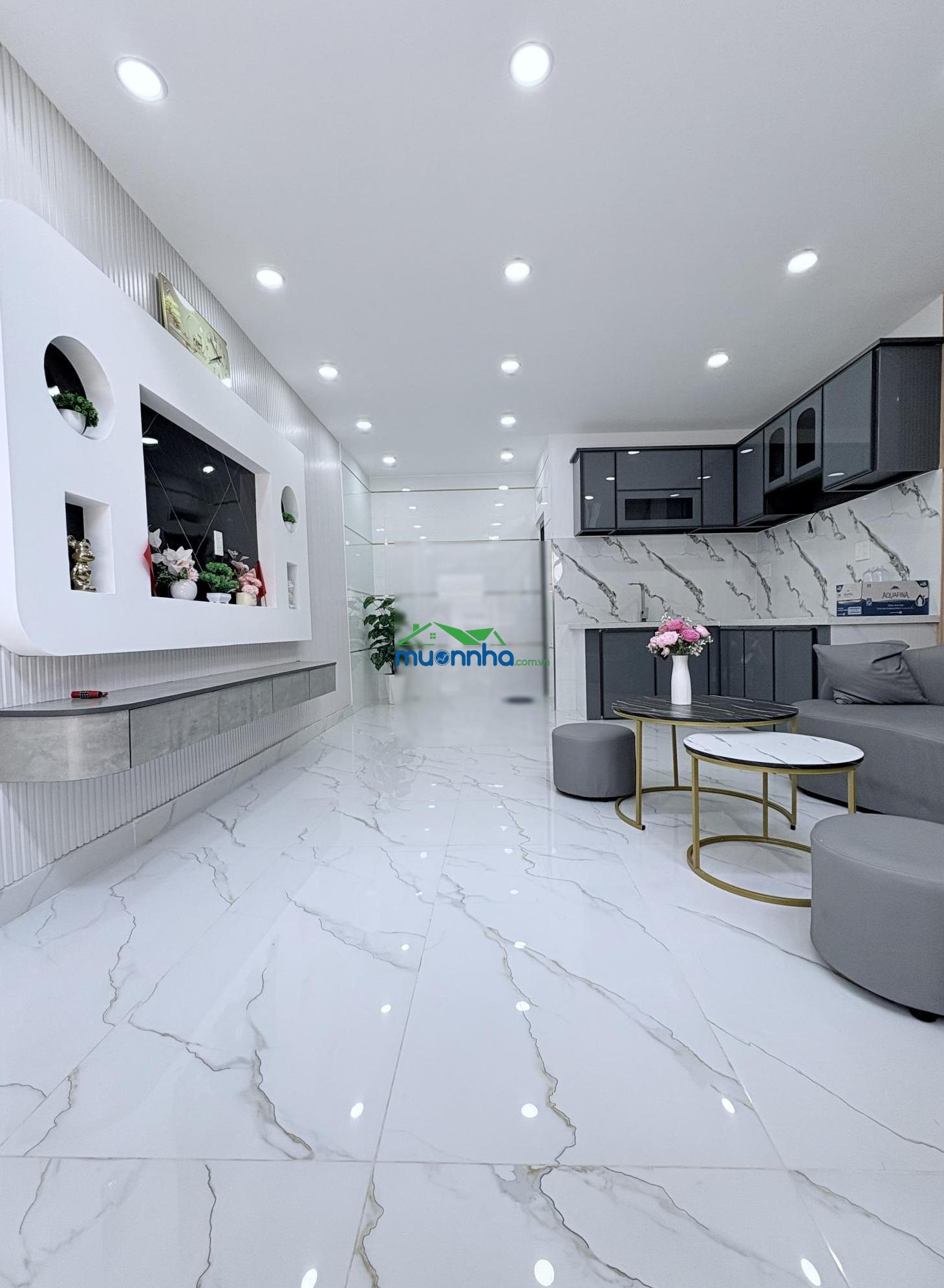 Nhà cho gia đình trẻ, tài chính nhỏ - nhà mới đẹp 2 tầng quang trung - ngang 4m - emart