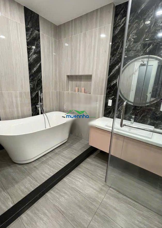 Nhà đẹp - 4 tầng bến lội - (51m2) 4pn - đường nhựa 8m - full nội thất - chỉ : 7.3 tỷ