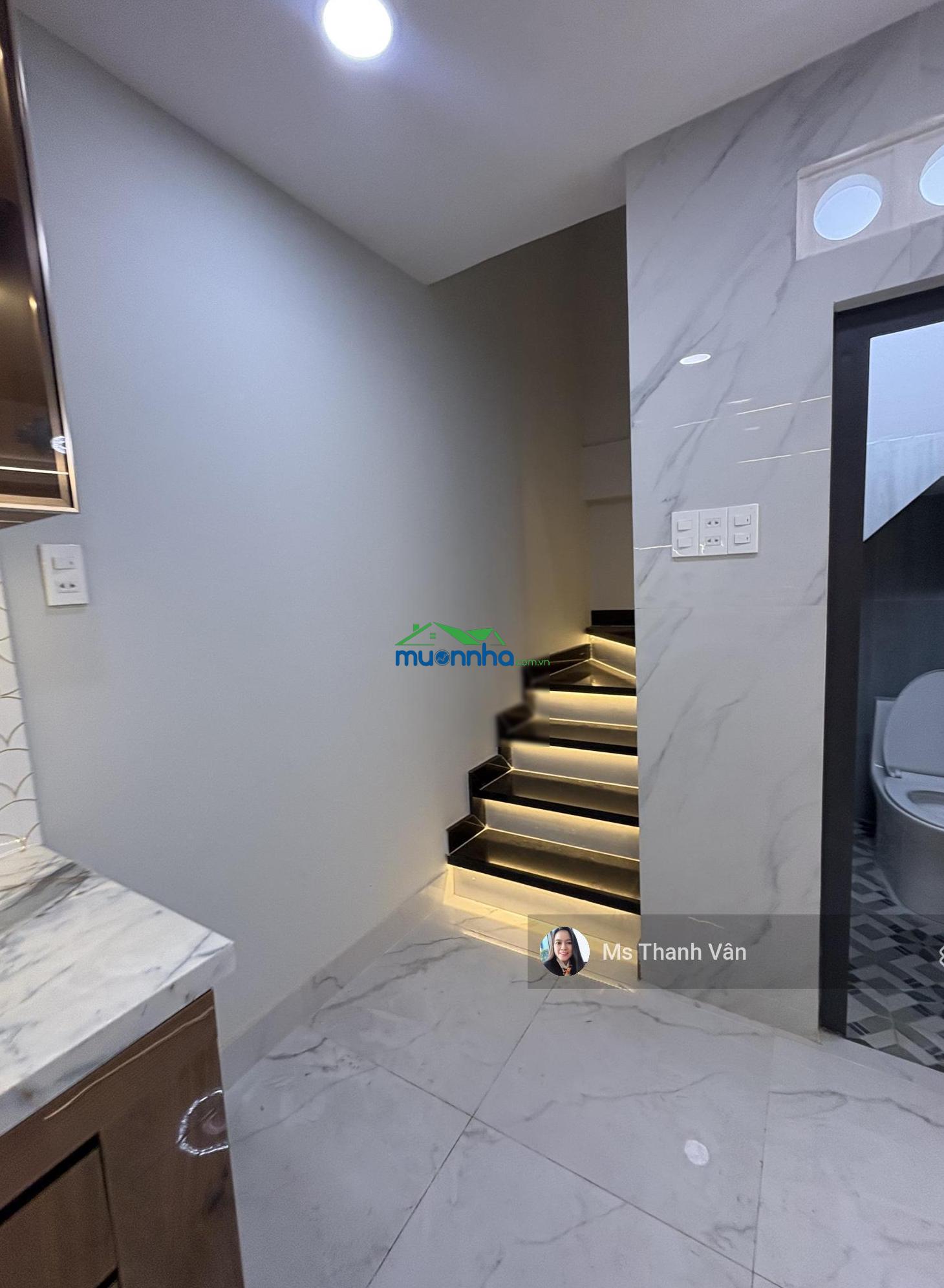 Chủ nhà 3.5x15m nhà có 2 bếp - giảm 500 còn 5ty950 sổ có,gần chợ bình tiên xem video đẹp 0938 295 *** - 2