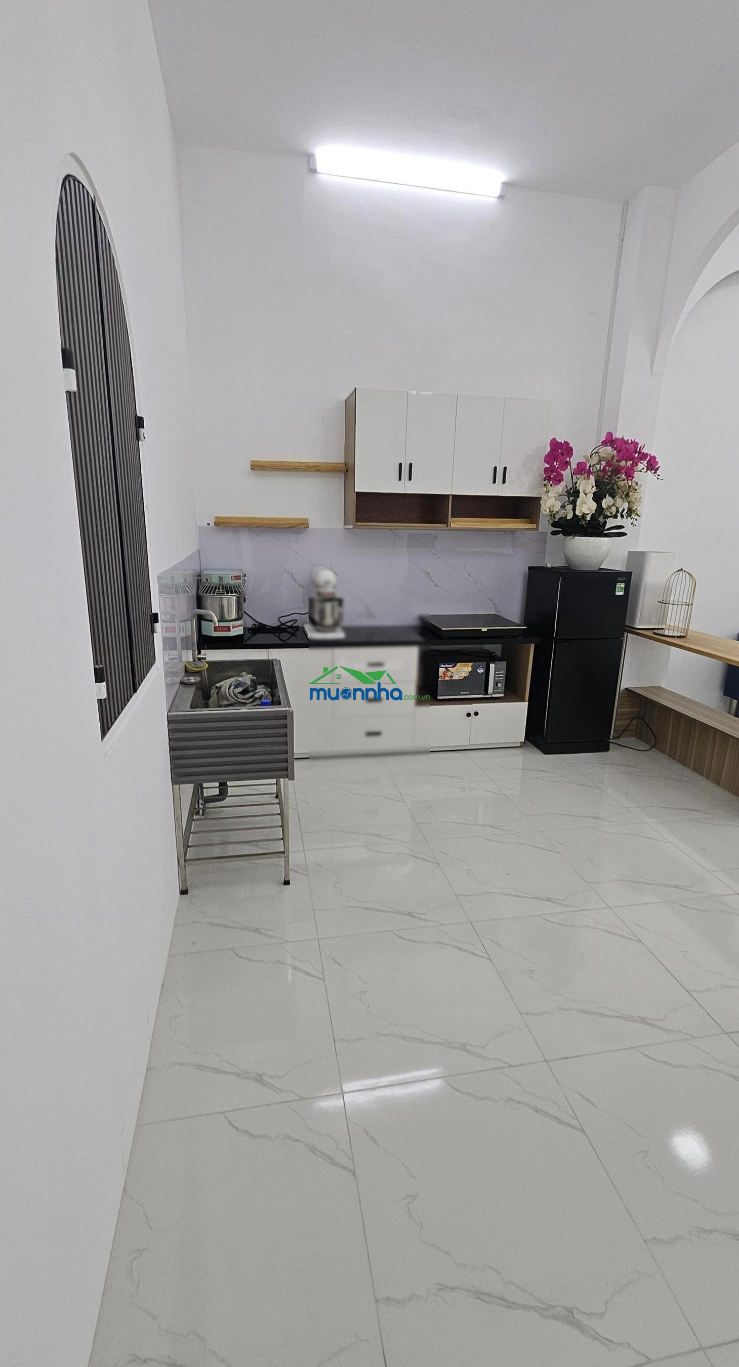 Nhà cấp 4, 2pn, đẹp vào ở liền, dt 97m2 shr công nhận đủ, nguyễn thị tần q8 - sát chợ rạch ông - 2