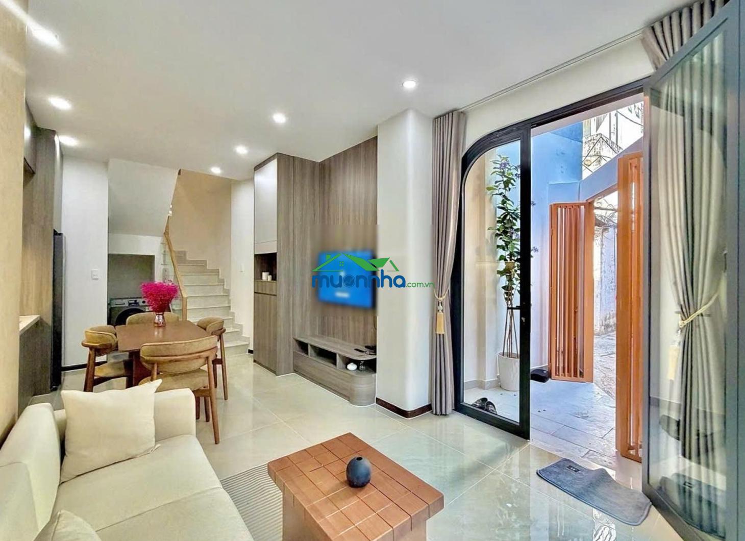 Bán nhà 3 tầng, sát mặt tiền lê quang định, bình thạnh, hẻm 4m, 32m2, 6.x tỷ