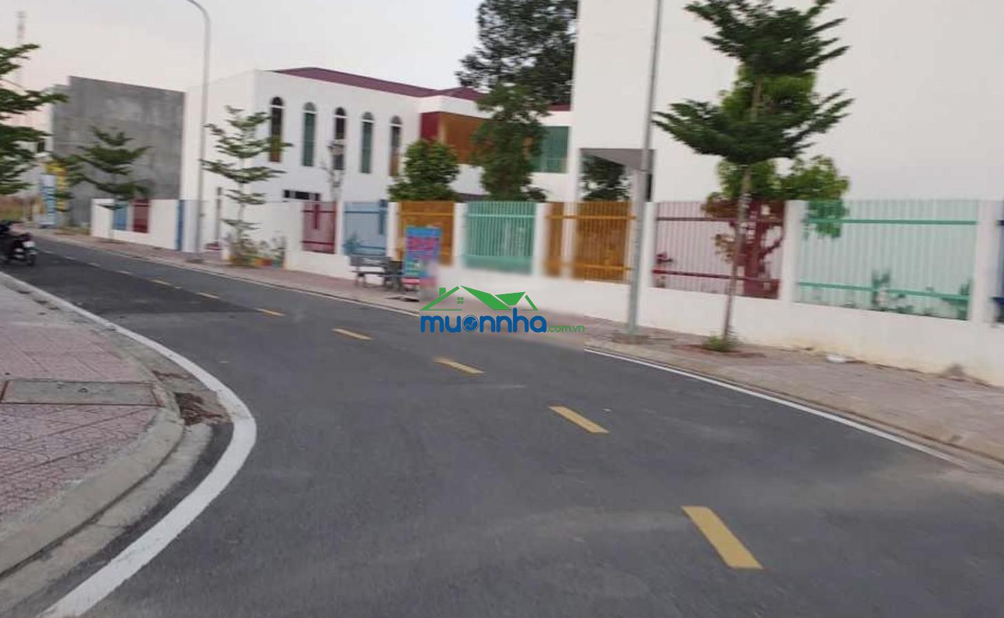 Bán đất sổ sẵn 70m2, đường nhựa, chỉ 700 triệu (có thương lượng), lh 0919 995 *** - 3