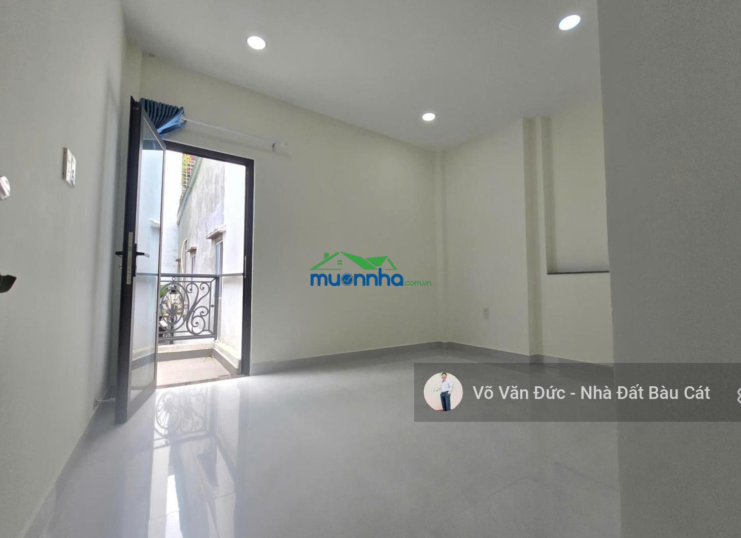 Hẻm nhất chi mai ngay nhà ga t3, tân bình. dt 4x10. đúc 1 lầu mới keng. giá rẻ nhỉnh 4 tỷ - 2