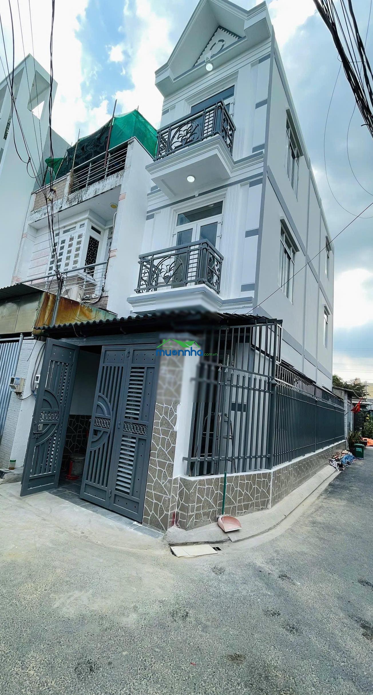 Anh mình cần bán nhà góc 2 mặt tiền - đường xe hơi lâm thị hố, quận 12 chỉ 4 tỷ 980