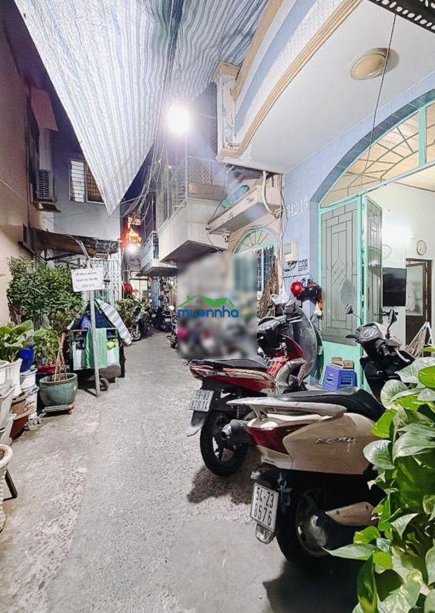Bán nhà hẻm xe hơi, ngang 6.2m, nở hậu, đ. đoàn văn bơ ra tôn thất thuyết, dt 77m² chỉ 7.5t.