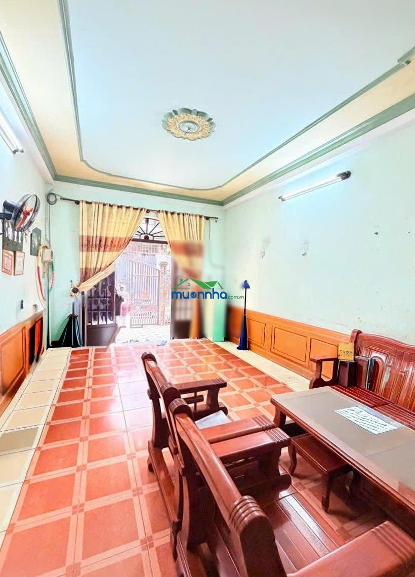 Nhà 3 tầng đúc, 4 pn, gần trường chinh,phan huy ích, sân bay nhà gat3. dt:4.4x16(70m ) giá 6.4 tỷ - 2