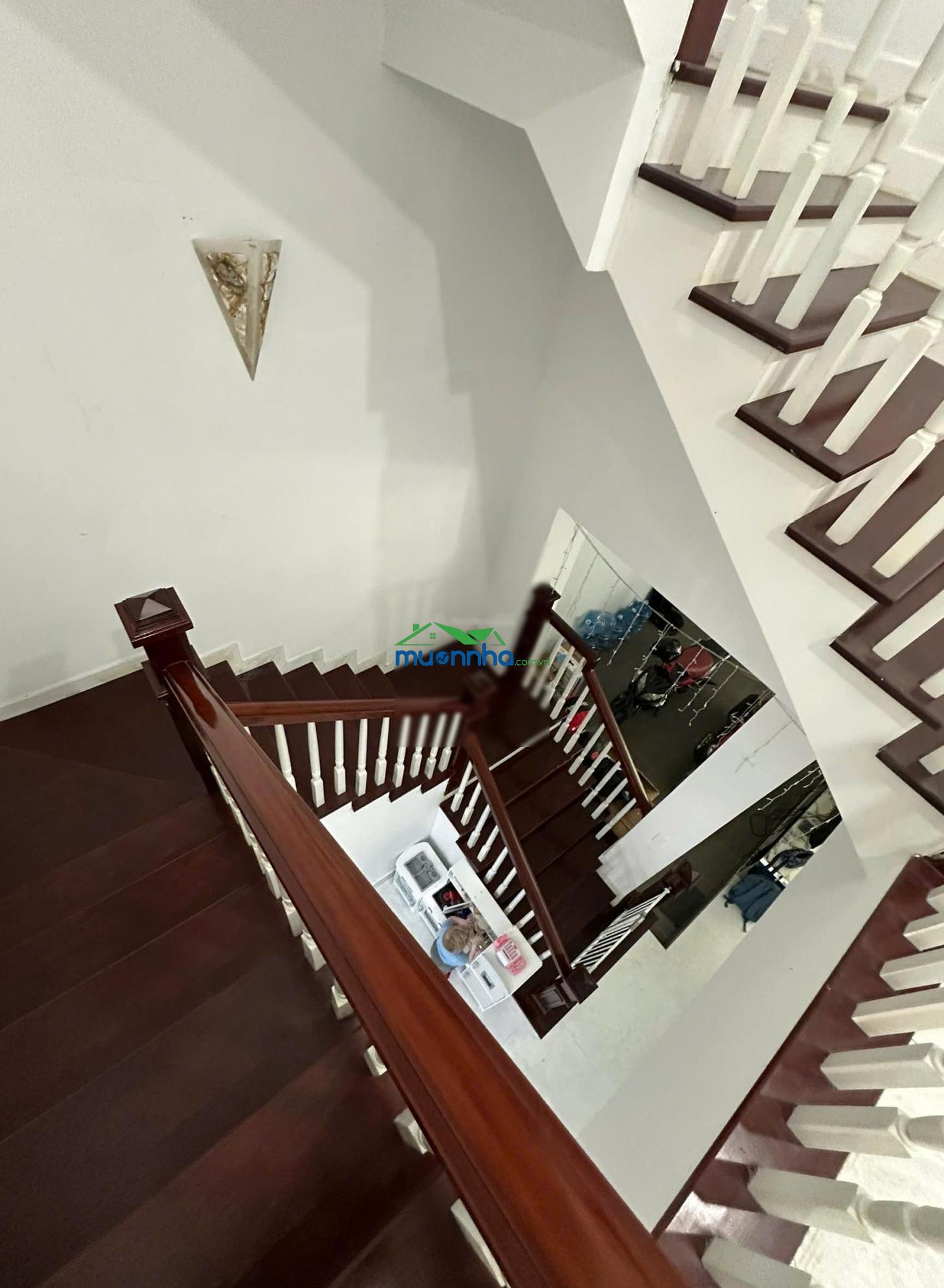 Bán nhà riêng dt 120m2, có hầm, 4 lầu. 21 tỷ, khu dân cư trung sơn, view đẹp, giá tốt