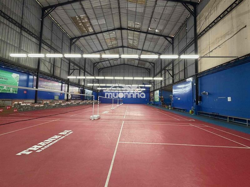 Sang nhượng sân cầu lông quy mô 5 sân tiêu chuẩn và 1 kho hàng 50m2