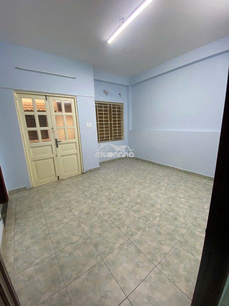 Cho thuê nhà nguyên căn 24/1a hoàng dư khương. dt: 7m x 20m, 2 lầu. st - 3