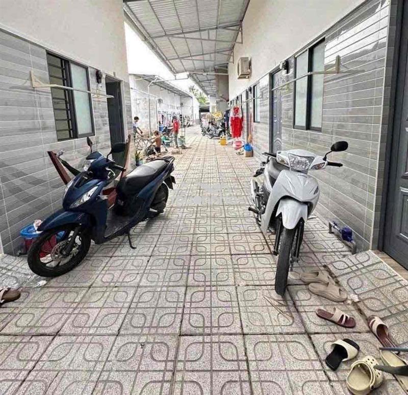 Trọ dãy mới 100% có phòng ban công - máy lạnh sẵn - chính chủ cho thue