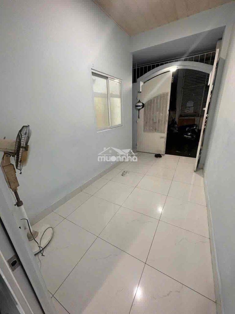 Chính chủ cho thuê nhà hxh ngã 4 hàng xanh 6x20 4pn 3wc nt giá 17tr ạ - 2