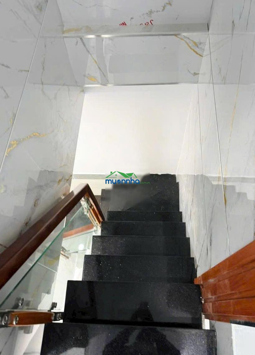 Tôi bán nhà 36 m2 sd, 1 trệt, 1 lầu, mặt tiền 3 m, tuyệt đẹp, quận 7. giá: 1,19 tỷ