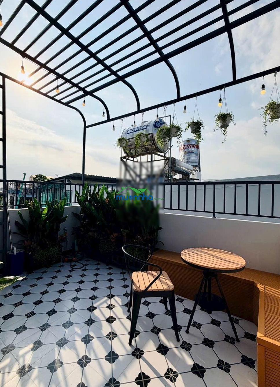 Bán nhà đẹp ngay emart phan huy ích, 5 tầng, hẻm 6m, gara ô tô, thang máy, 64m2 (4x16), 11.6 tỷ tl
