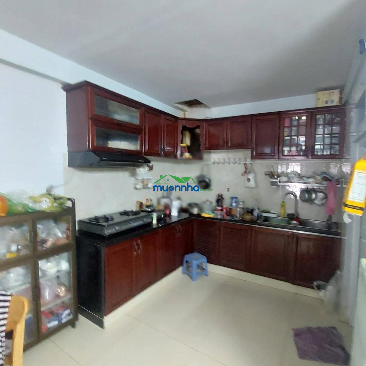 Nhà 8x11 ,2 tầng, xây 2 căn riêng biệt, hẻm xe tải thông gần trường chinh cầu tham lương, lạc quang