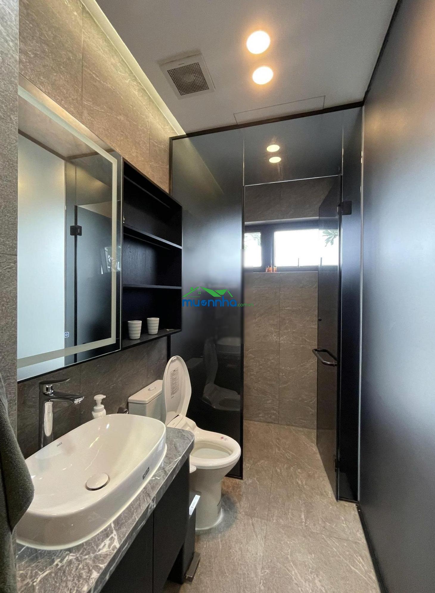 Cho thuê penthouse one verandah, bát nàn, 105 triệu, 215m2, 3pn, 3wc, giá ưu đãi - 3