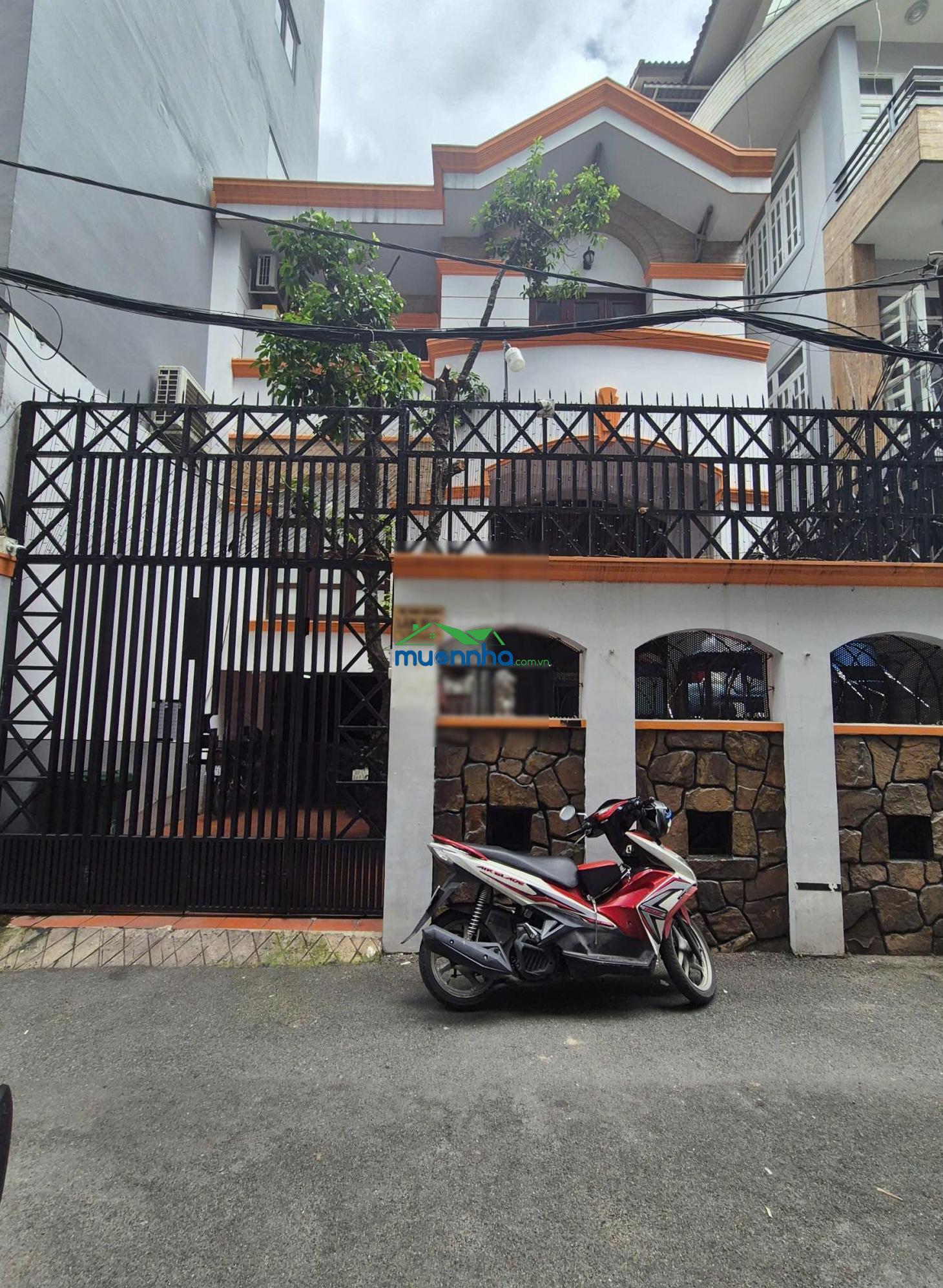 Giá rẻ nhất quận 10, thích hợp mua đầu tư, hxh đường 3/2, dt: 7,4 x 20m, 131m2, chỉ 25 tỷ