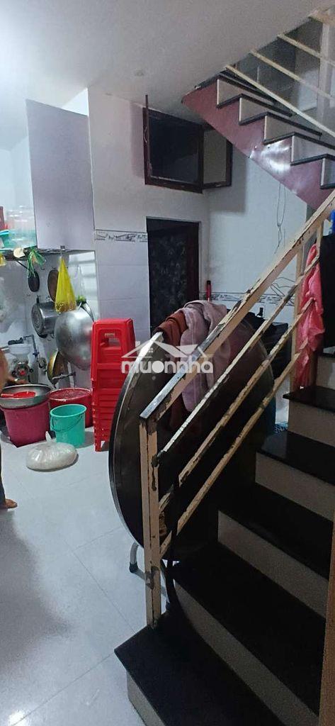 Nhà mơi, 4x10, lửng đúc, 2pn 2wc 2 máy lạnh, có sân - 2