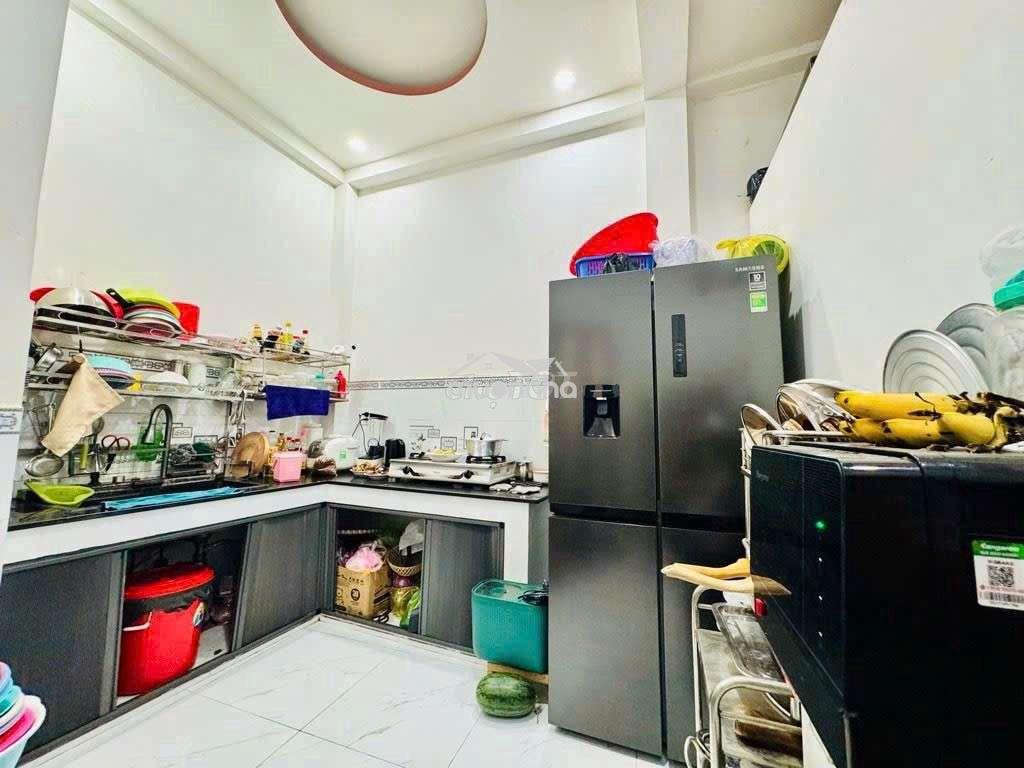 Nhà bán 4 tầng bình đông p. phú định - quận 8 - 5pn hẻm xe tải - shr - 3