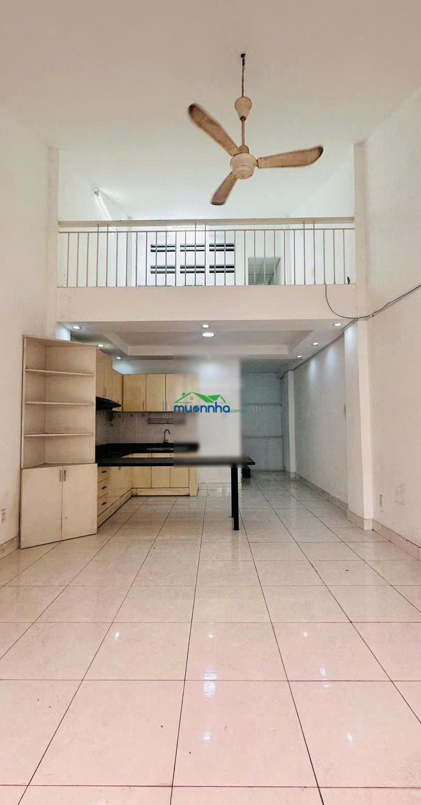 Bán nhà ngay ngã 4 thủ đức - hiệp phú - 105m2 - 2 tầng - 4pn - ô tô ngủ trong nhà - 2