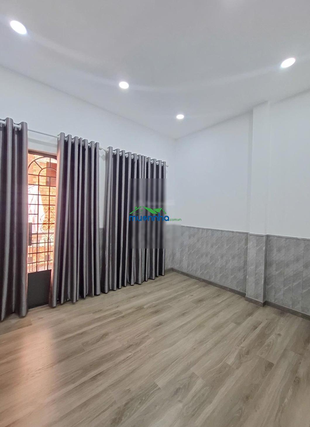Bán nhà lạc long quân, tân bình nhà mới 3 tầng gần hẻm xe hơi chỉ 5.3 tỷ - 2