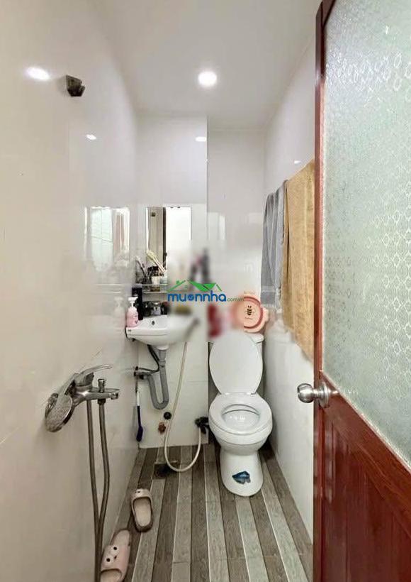Chủ xoay tiền hạ giá bán gấp 1,8 tỷ. nhà 42m2 phan văn trị, xây 5 tầng. gần phạm văn đồng, shr - 4