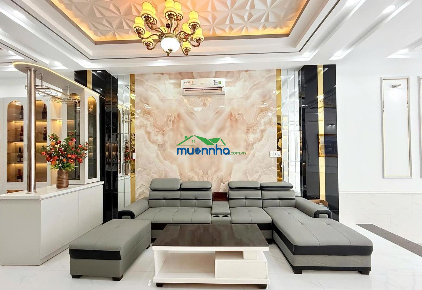 Bán gấp nhà đường lò siêu/ q11. dt 63m2 (4,5m x 14m) giá 2.7 tỷ. thông ra đường 3 tháng 2, 2 tầng - 4