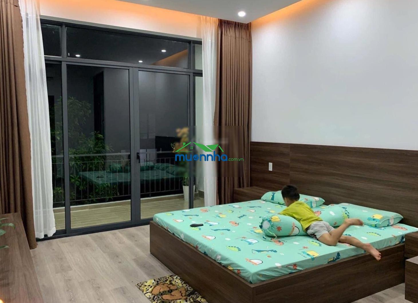 Bán gấp nhà ở gần chợ nhị thiên đường, đường tạ quang bửu, đang cho thuê 17tr/tháng, giá 1 tỷ 320