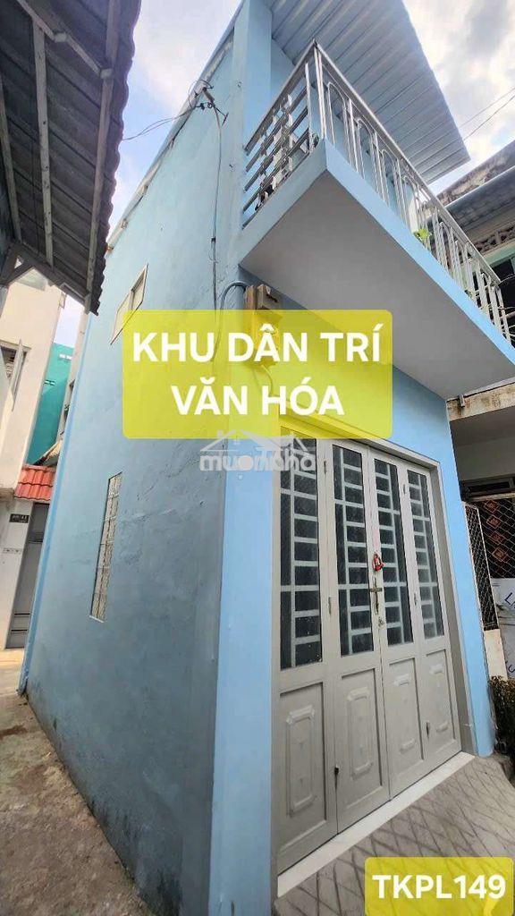 Lô góc 2 cửa trước sau thoáng giáp q.1 - 2