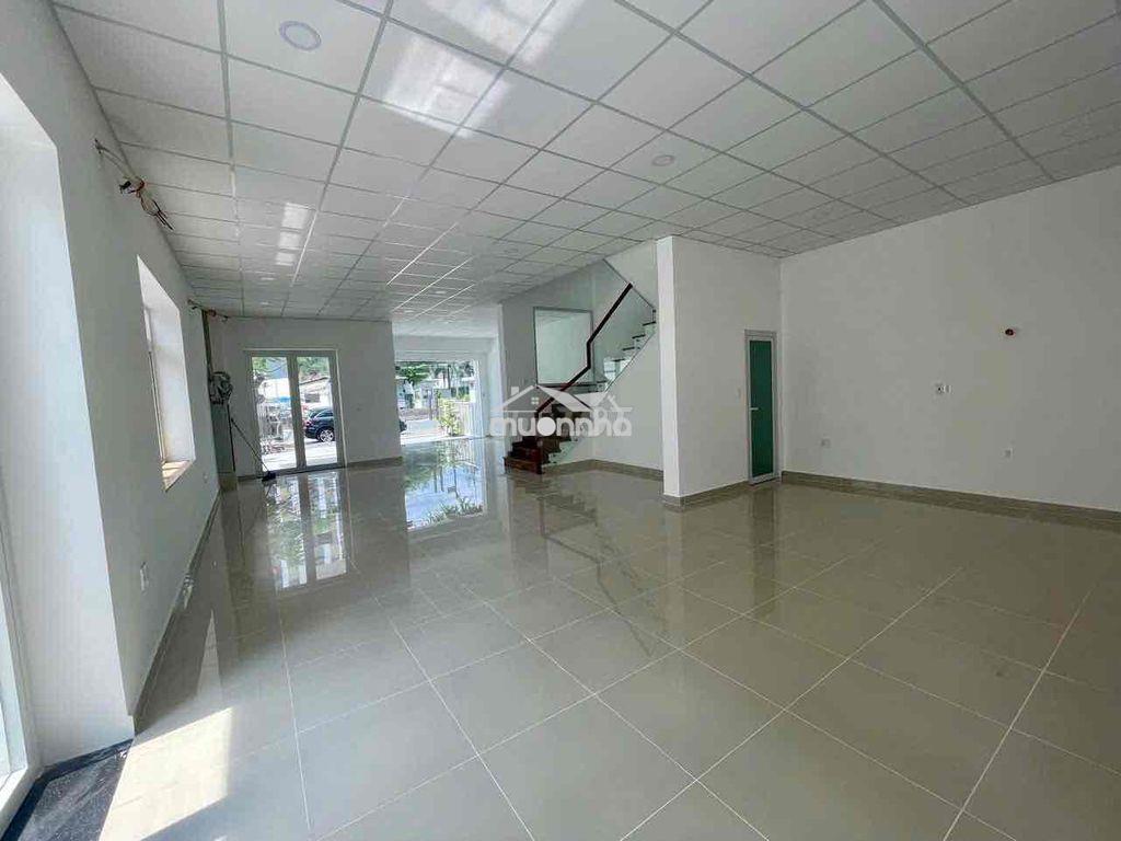 Cho thuê nhà mt nguyên căn 3 tầng tiện kd trưng bày - văn phòng - 2