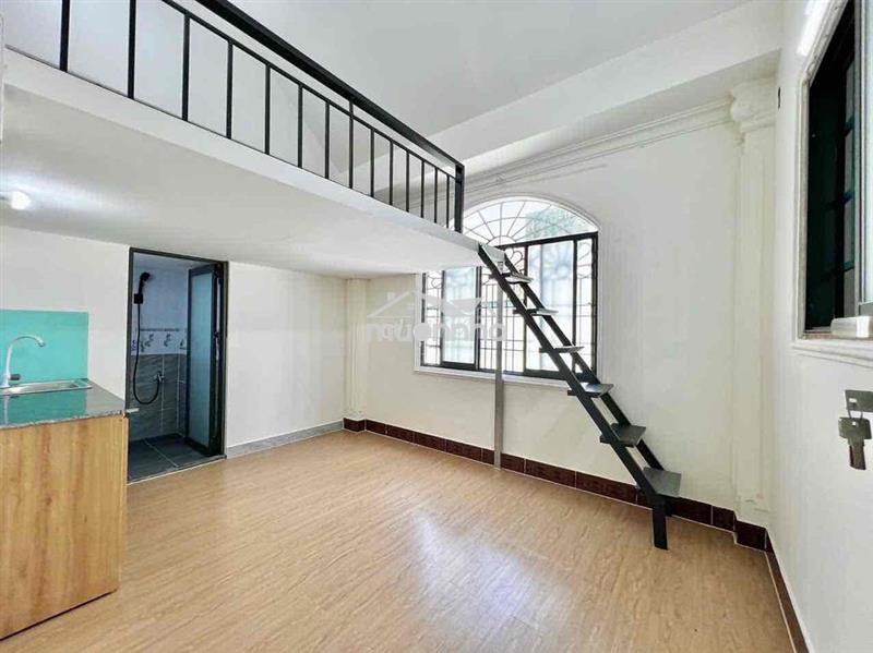 Cho thuê căn hộ duplex mới- ngay trung tâm- gần đại học bách khoa
