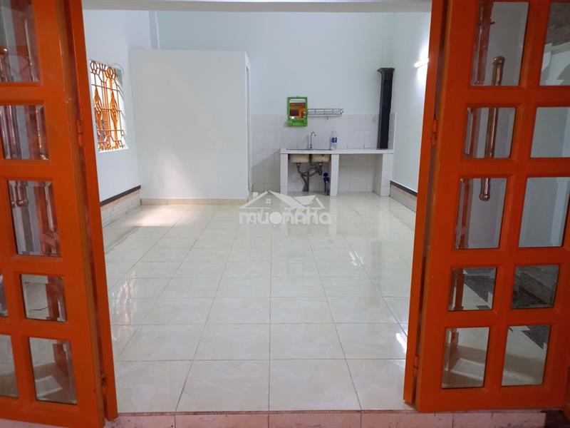 Phòng máy lạnh trong nhà vườn cho thuê