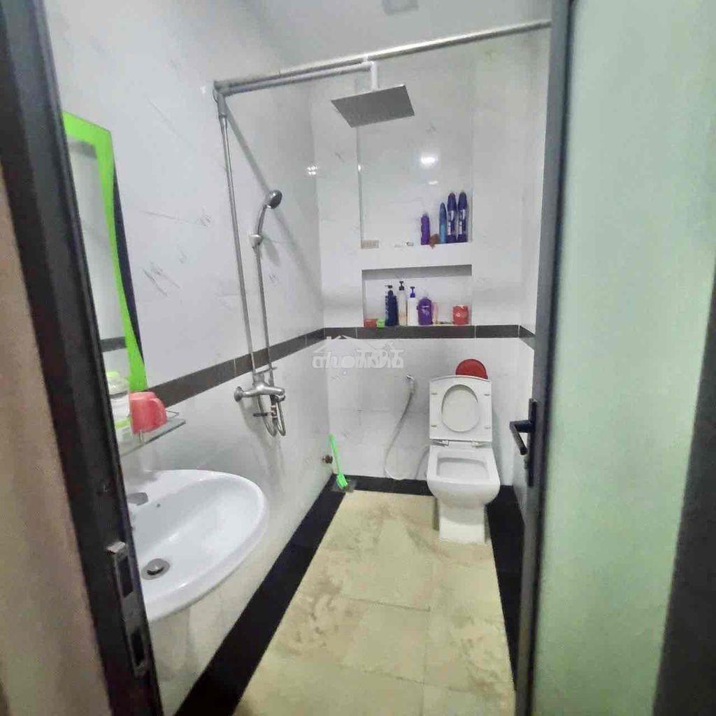 Nhà mã lò 4x15 3 lầu 4pn 3wc sân thượng hẻm xe hơi - 3