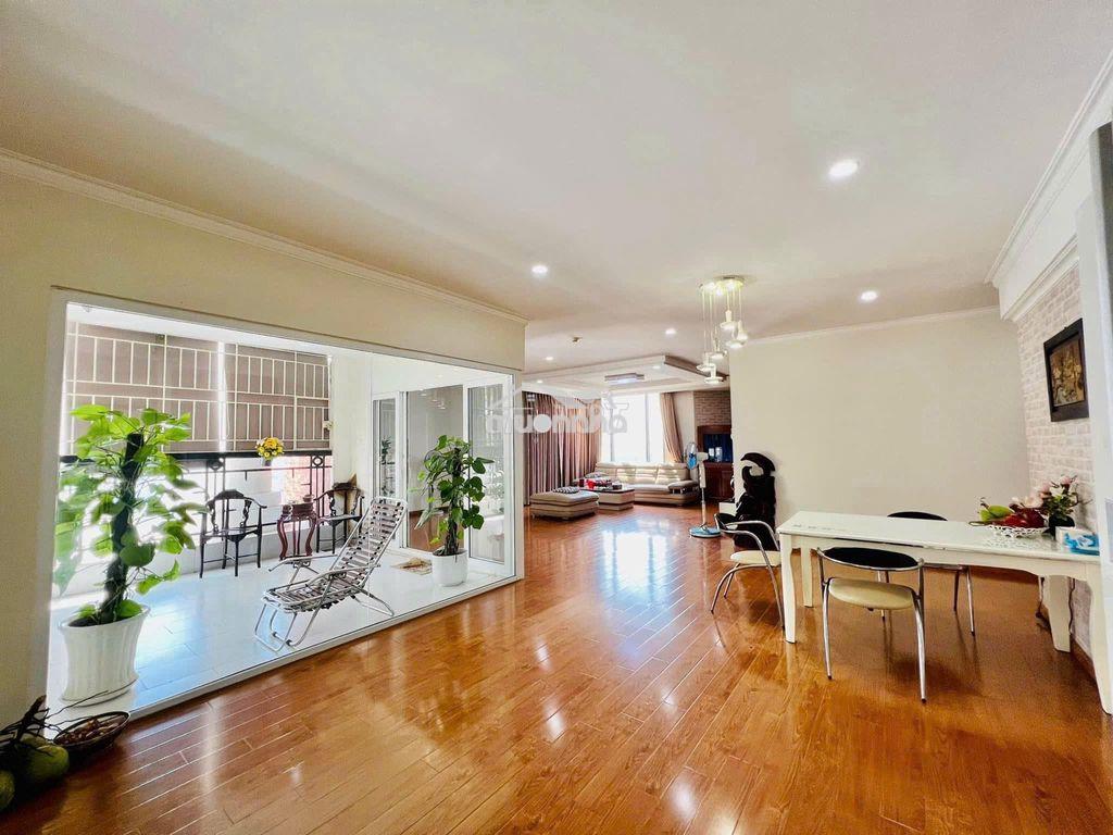 Phúc yên 1- penthouse 4pn 4wc 195m2 - 23 triệu - đủ nội thất - 2