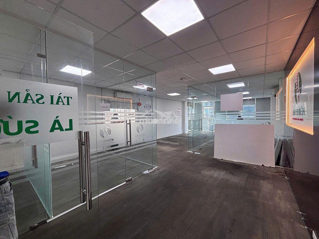 Văn phòng quận 3, 80m2 giá 27,5 triệu/tháng tòa nhà cách mạng t8 - 2