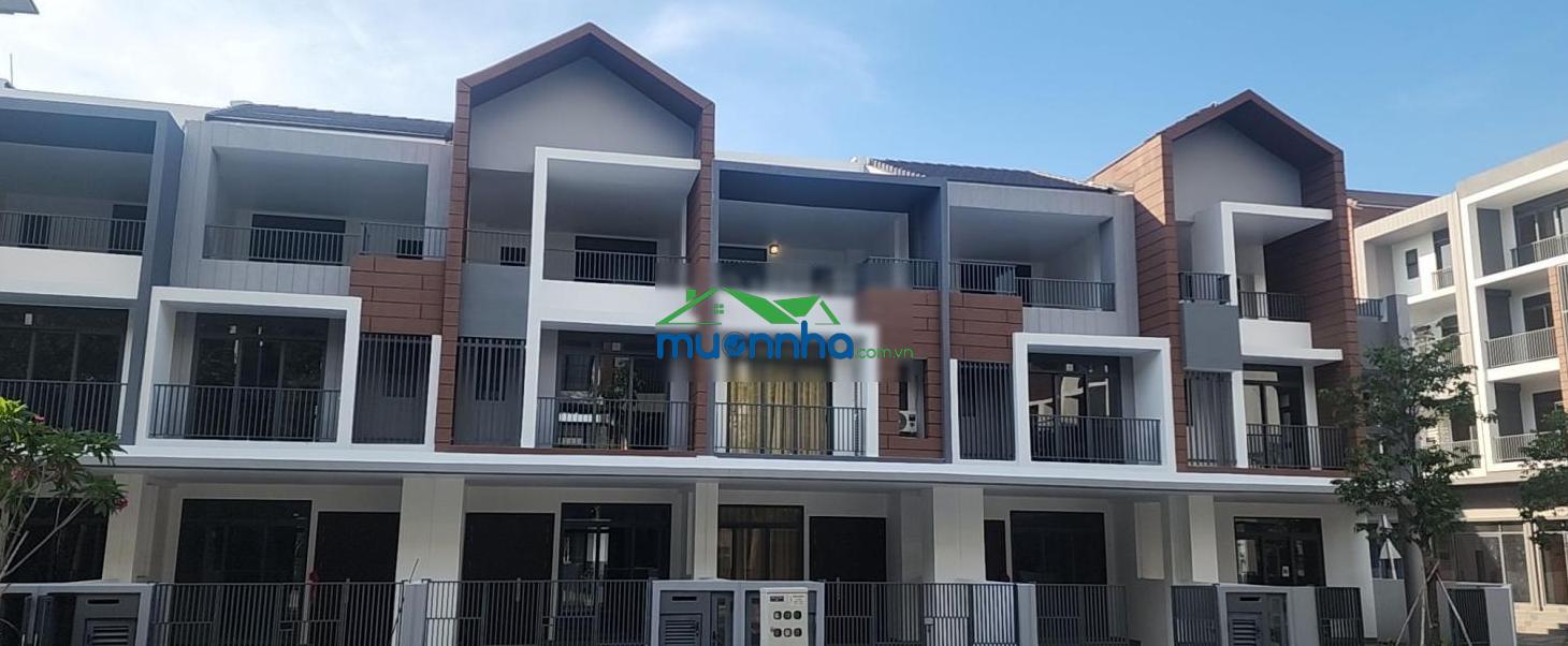 8,7 tỷ- trả trước 2,6 tỷ nhận nhà - phần còn lại thanh toán dãn trong 5 năm - sở hữu nhà phố gamuda