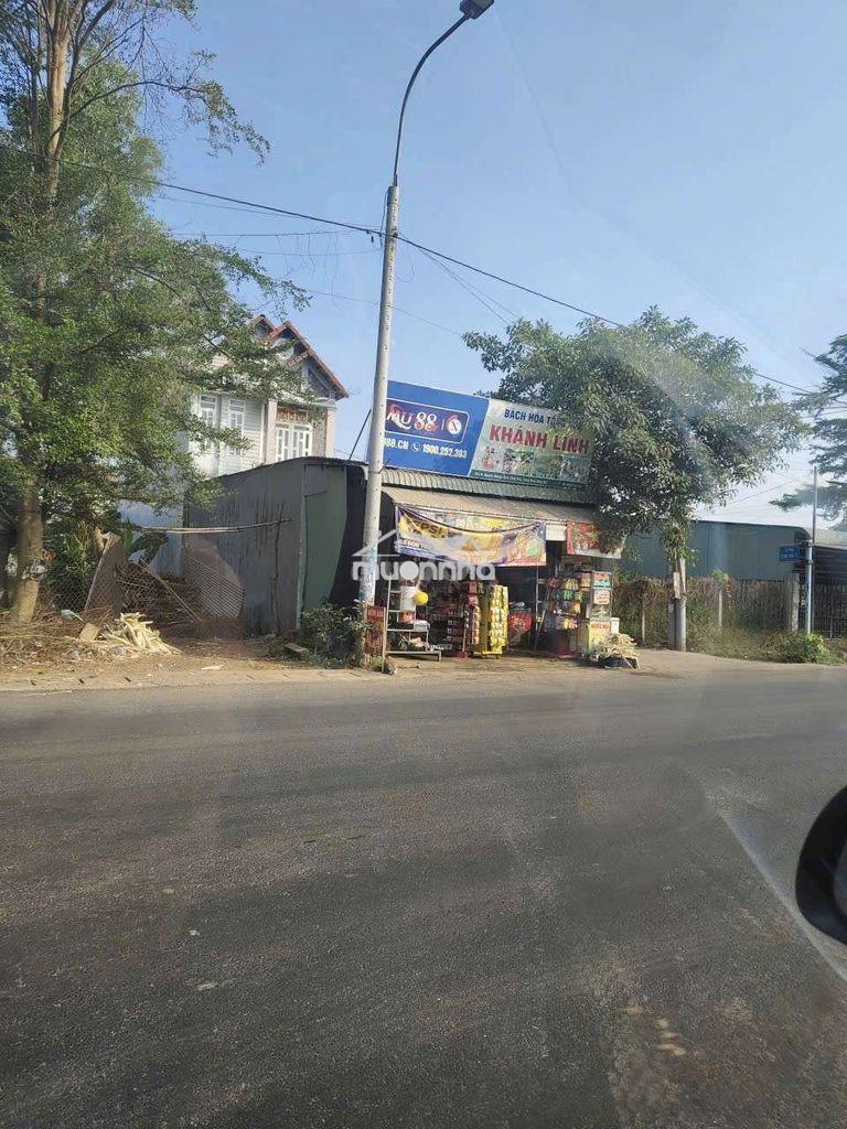 Bất đất mặt tiền đường nguyễn hoàng - 2