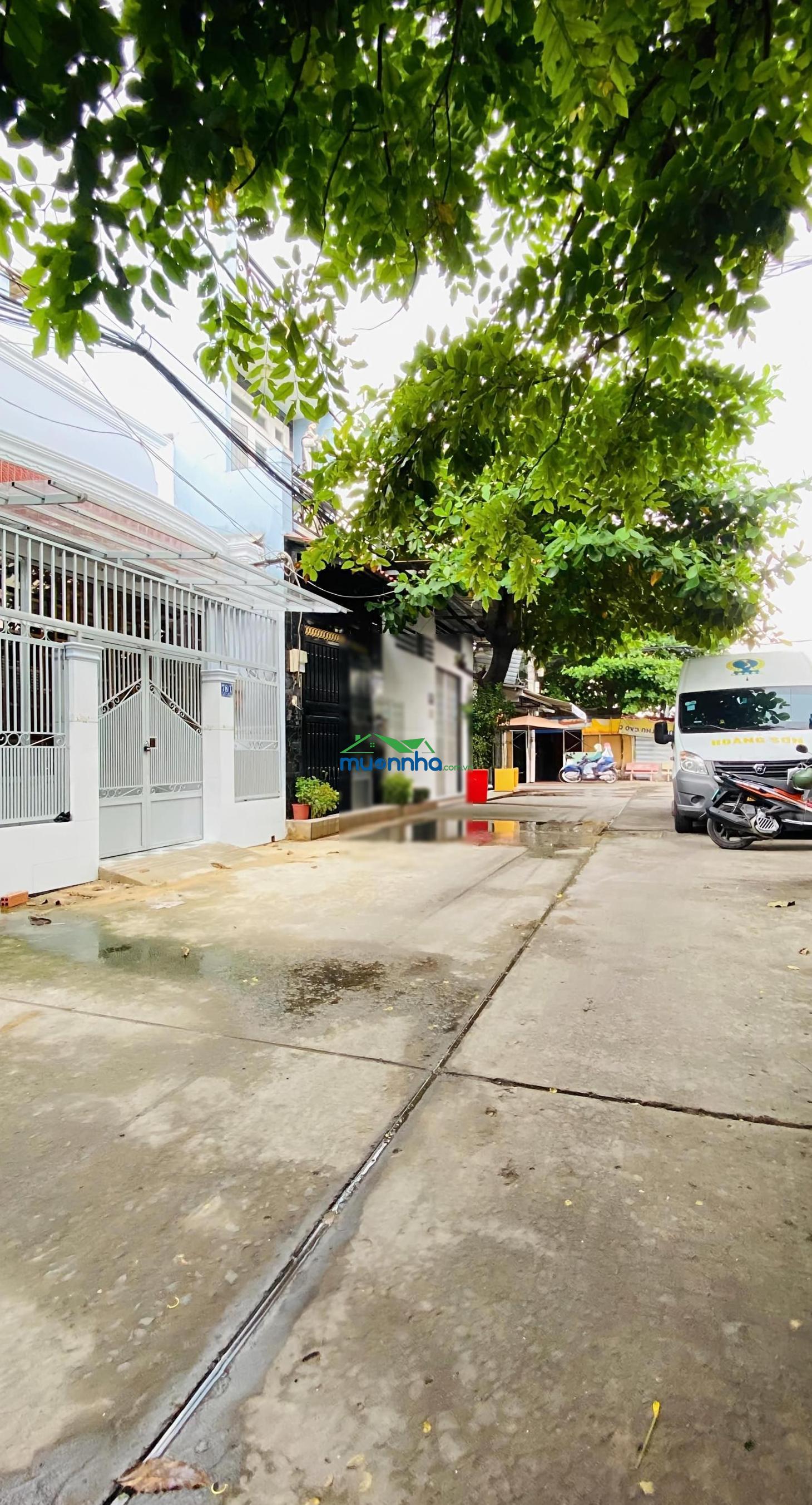 Dt 48m² giá 3,4 tỷ còn bớt, đường trước nhà 10m, ngay lê văn quới, hòa bình, thọai ngọc hầu, shr - 2