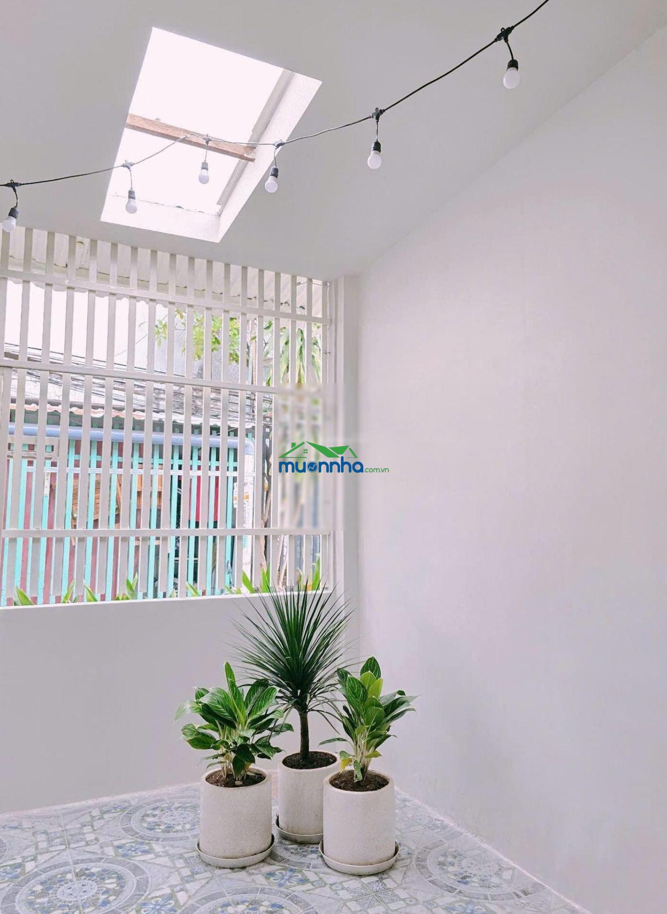 Tiền nhỏ. đông người. cần nhà rộng. 80m2, 4ty35 hương lộ 2 - 4