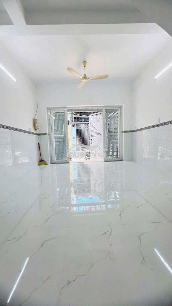Bán nhà 2 tầng hẻm 1236 lê văn lương phước kiển - 3
