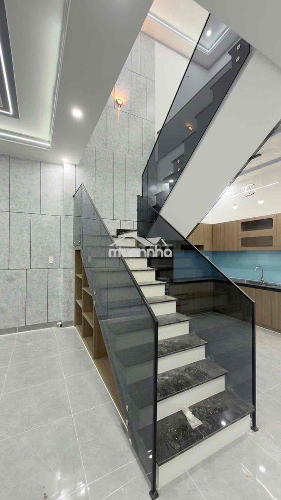 Nhà 1 trệt 1 lầu mới ,nhanh tay thì còn chậm là chờ căn khác - 4
