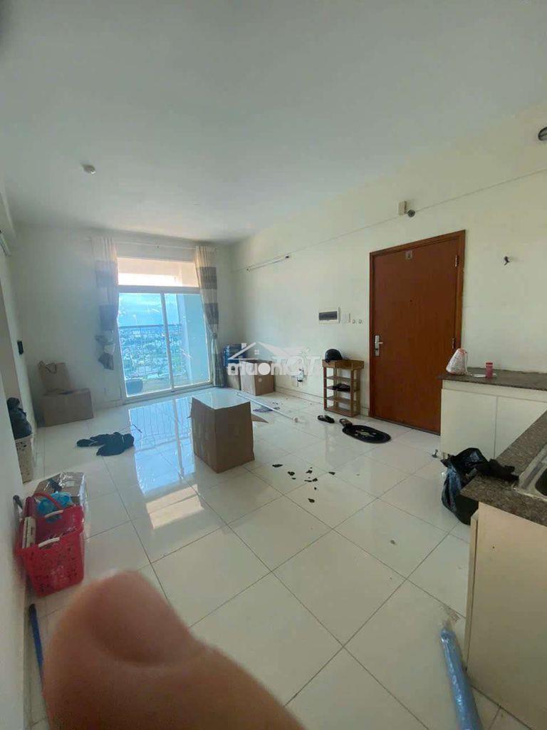 Chung cư hưng ngân dt 65m2 có 2pn,2wc. lầu 20 thoáng mát
